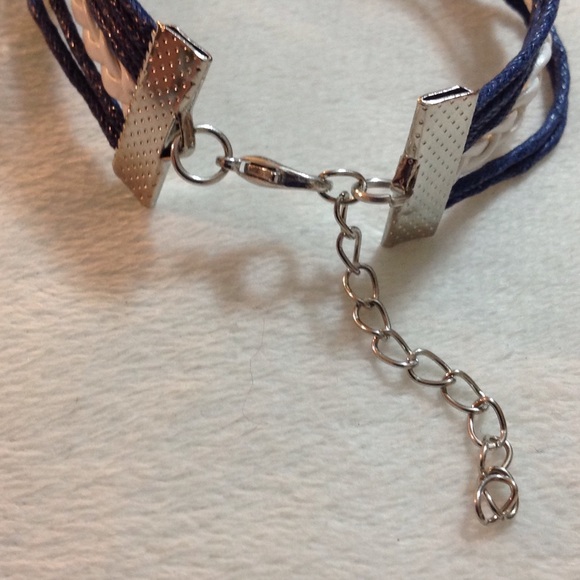 Blue/white anchor bracelet. - Picture 3 of 3