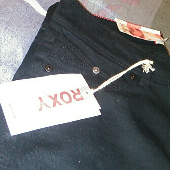 black roxy super skinny jeans