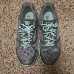 Nike Lunar Victory Training Shoes