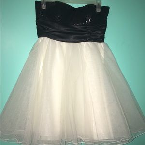 Strapless Formal Dress