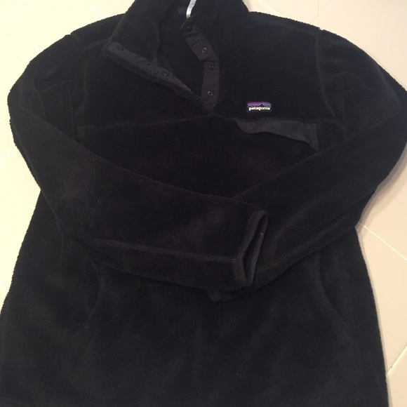 Women's medium black fleece Patagonia pull over