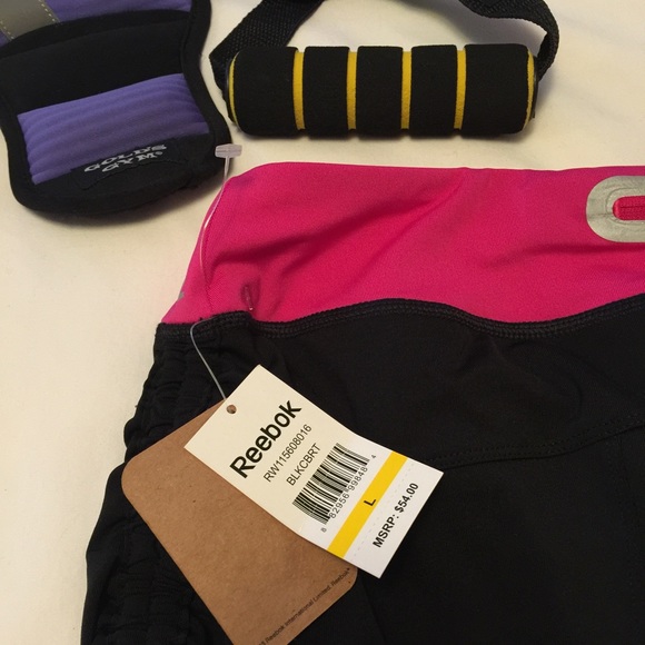 BNWT Reebok skort workouts - Picture 2 of 4