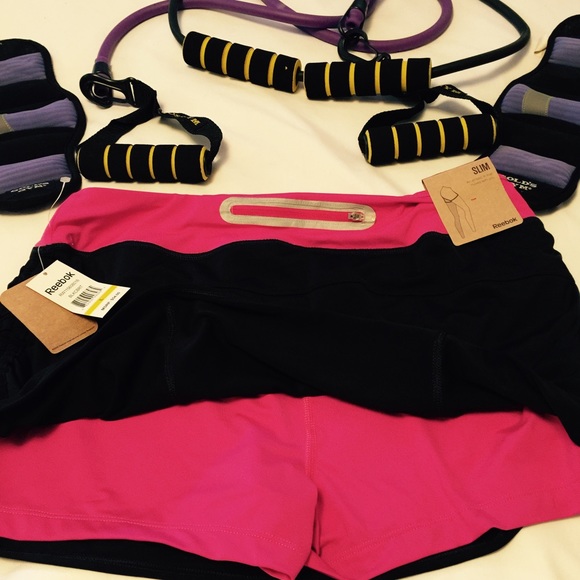 BNWT Reebok skort workouts - Picture 4 of 4
