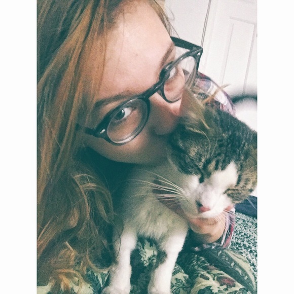 Meet your Posher, Gabriella - Picture 5 of 5