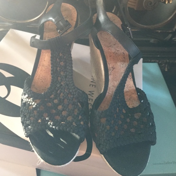 GIANI BINI BLACK WEDGES!