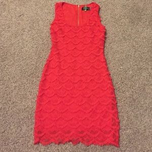 Size 0 Guess dress