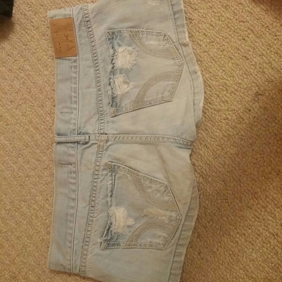 Shorts - Picture 3 of 3