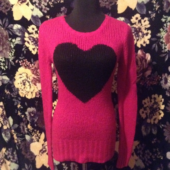 Bundle to get for $5- Heart neon knitted sweater