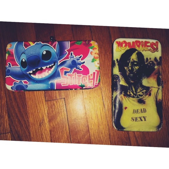 two cute wallets👯