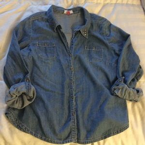 LAST DAY!!!Chambray shirt