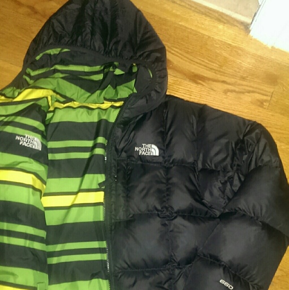 Northface boys puffer jacket reversable