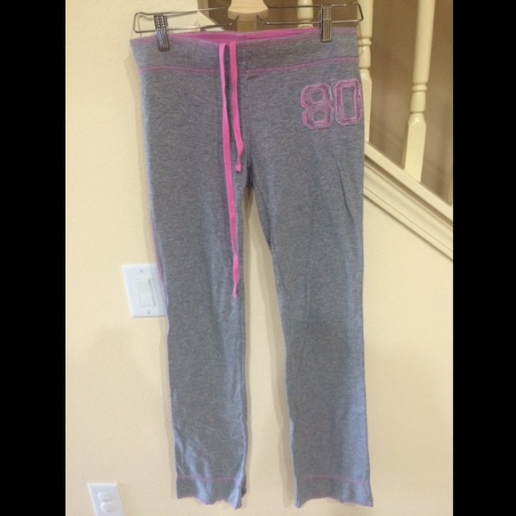 Victoria's Secret pink sweatpants XS super cute!