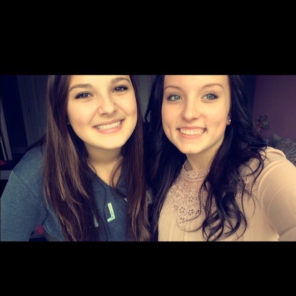 Meet your Posher, Claire