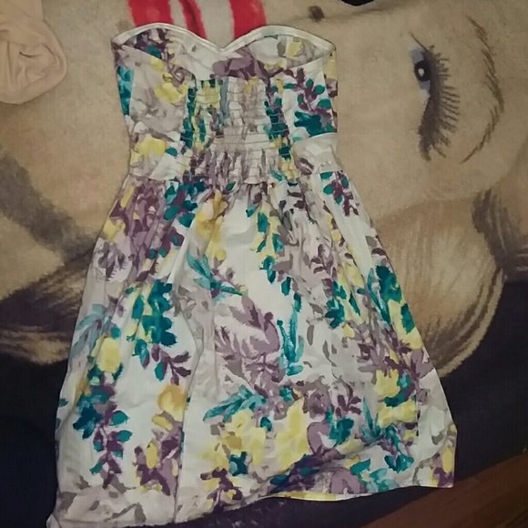 Cute multi colored dress - Picture 2 of 2