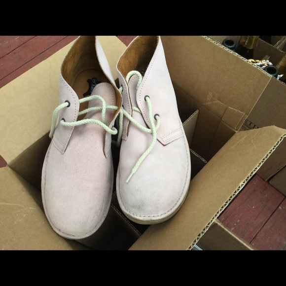 Size 12 women's chukkas