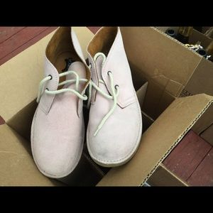 Size 12 women's chukkas