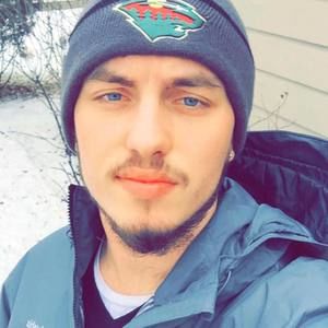 Meet your Posher, Max