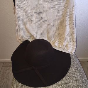 Knitted sweater with hearts