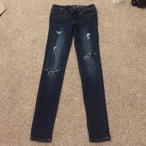 American Eagle size 2 ripped jeggings