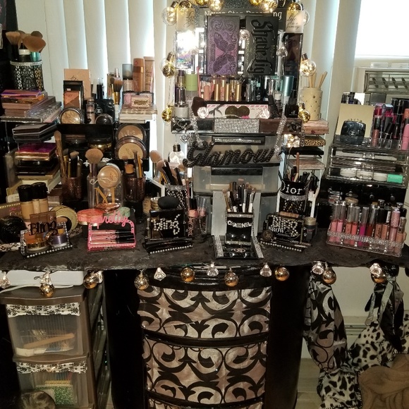 Meet your Posher, Michelle - Picture 3 of 3