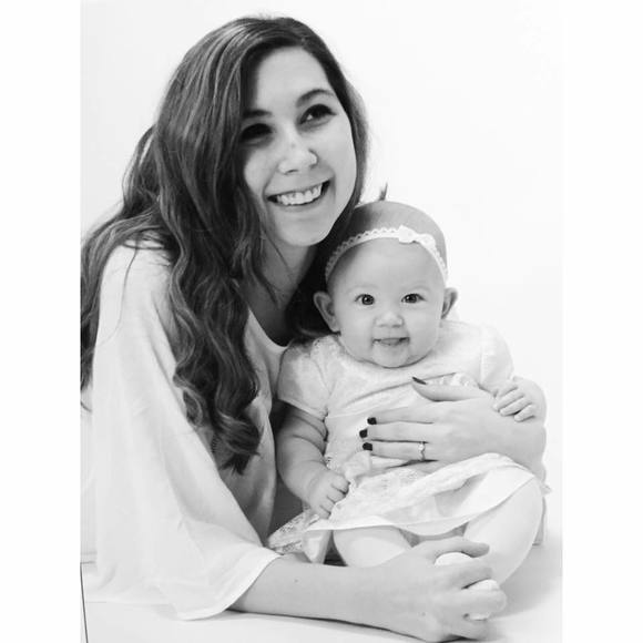 Meet your Posher, Kayla - Picture 1 of 1