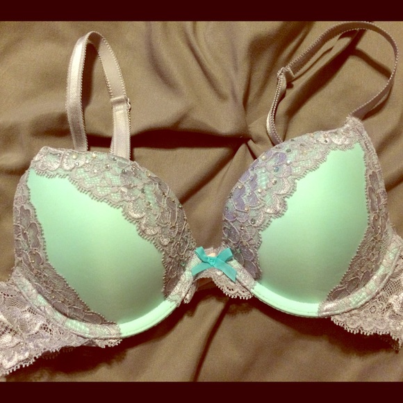 Victoria Secret Push Up Bra