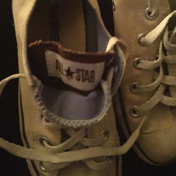 Converse - Picture 2 of 2