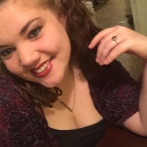 Meet your Posher, Briana