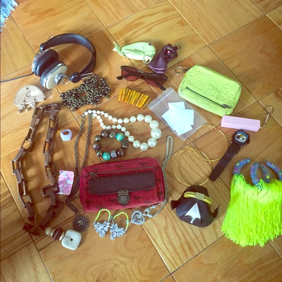 Uniquely Amazing Accessories Lot!
