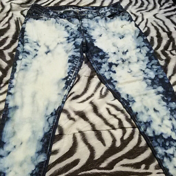 Acid washed jeans