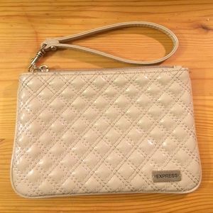 Express Wristlet