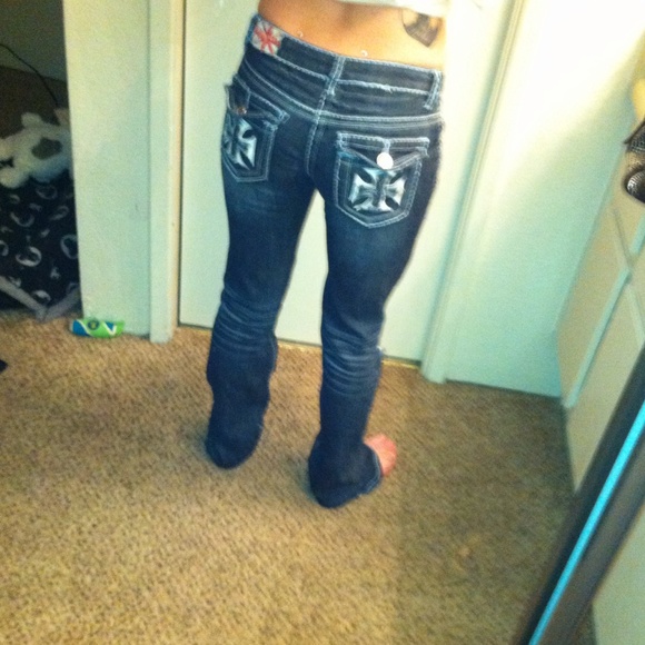 Mushiness Jeans - Picture 3 of 4