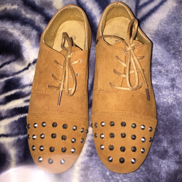Stud Shoes