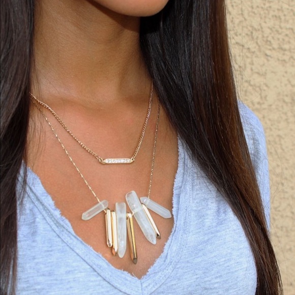 Stella & Dot Jewelry - Stunning natural stone pendant