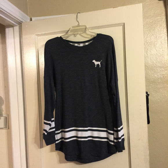 VS pink crew shirt