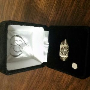 Brighton Anna Twist charm/bead ring