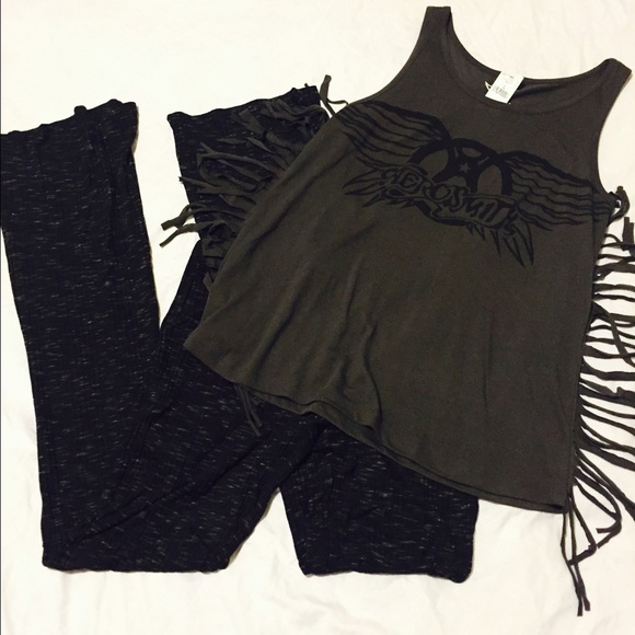 ✨SOLD✨Fringe top and pants