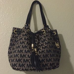 Authentic Michael Kors Jet Set Large