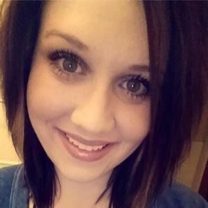 Meet your Posher, Demi