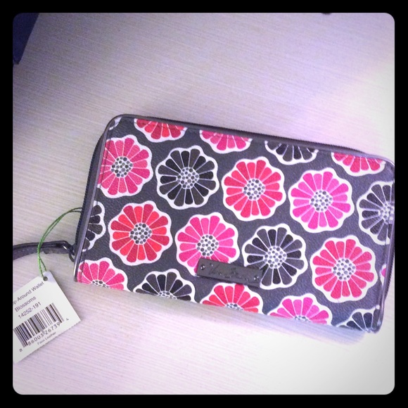 Large Zip-Around Wallet