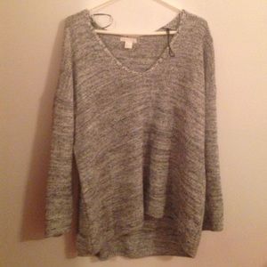 H&M grey v-neck sweater