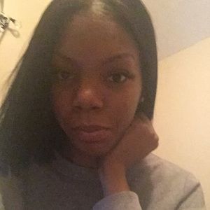 Meet your Posher, Sharica