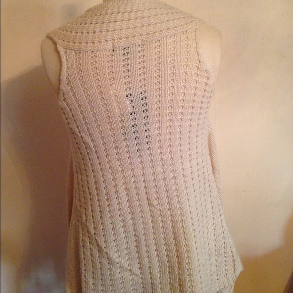 Beige Vest - Picture 3 of 4