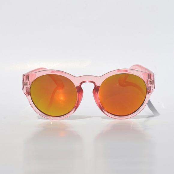 Pink reflective round sunnies