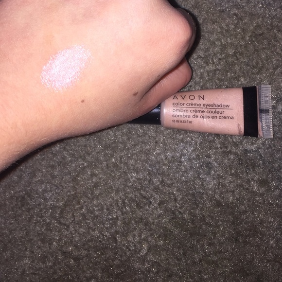 Eyeshadow - Picture 2 of 3