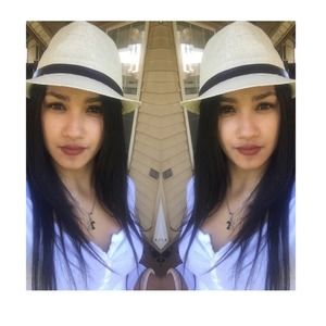 Meet your Posher, Yokasta