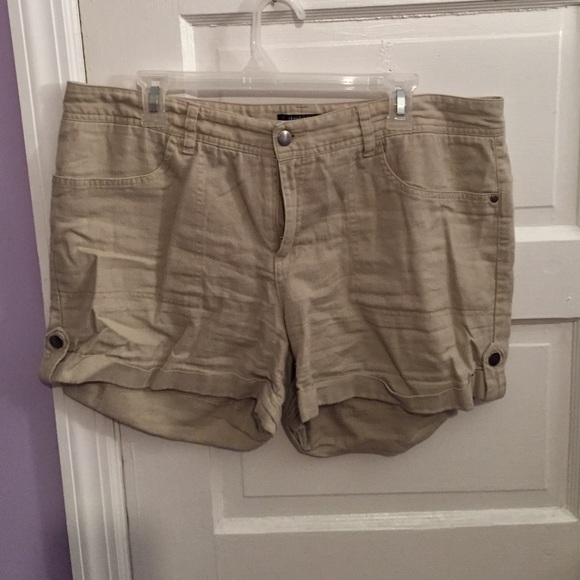 Khaki shorts