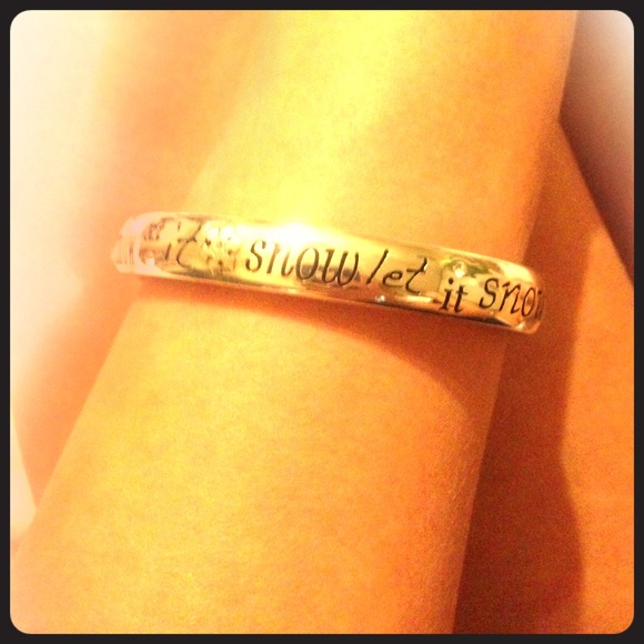 "Let it snow" bangle