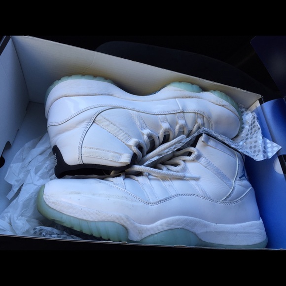 Men's Nike Jordan's - Picture 1 of 4