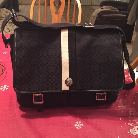 Coach Handbags - Gently used Large Coach Black Messenger bag.